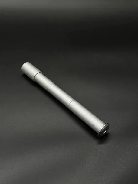 ULTRA BEE FRONT AXEL AND NUT